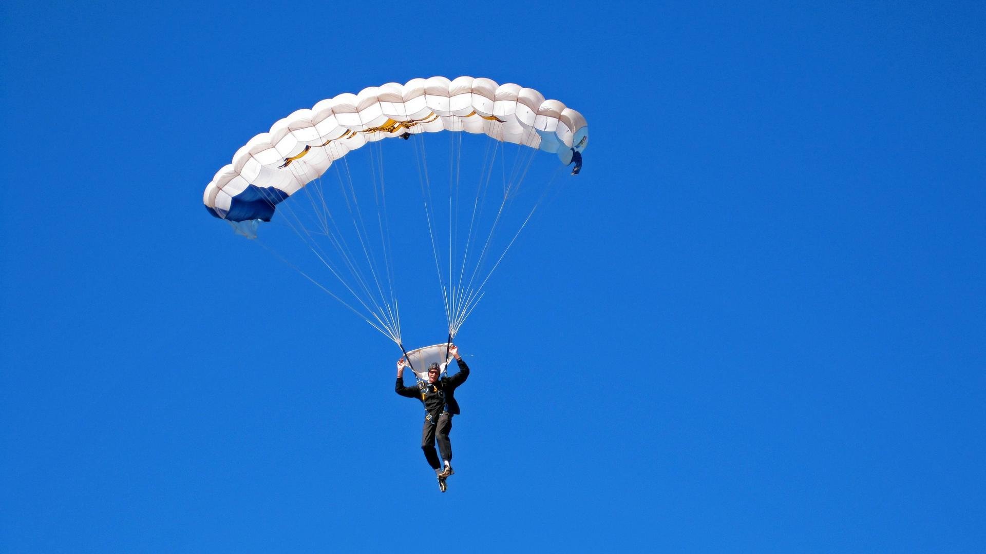 墨西哥队在巴黎奥运会比赛中展现出高效的快攻配合,墨西哥 巴西 奥运